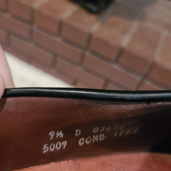 Allen Edmonds Bridgeton Black Slip-On Dress Loafer Shoes Size 9 1/2 D - Picture 11 of 16